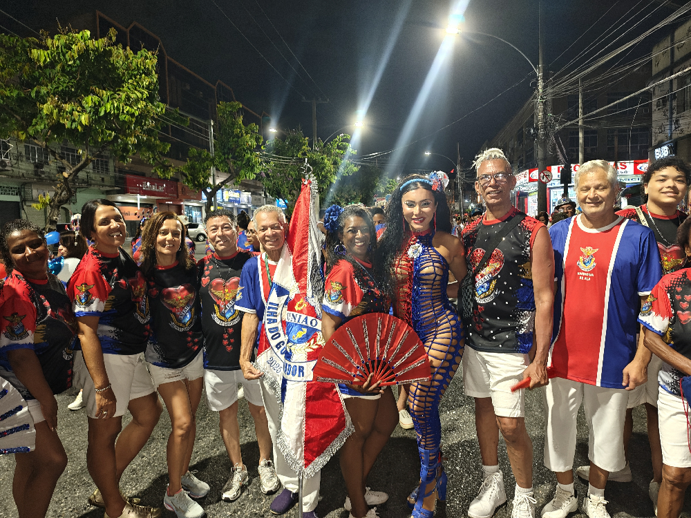 Amanda Fernandes completa 3º ano como musa da União da Ilha