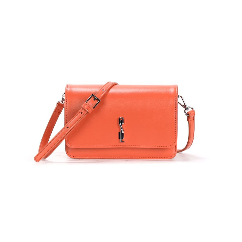 Laranja vira protagonista e dita tendência para looks da temporada