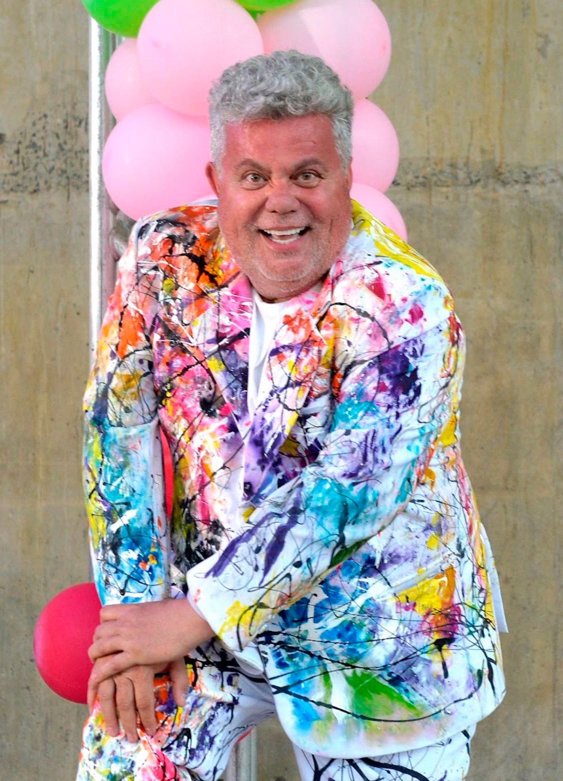 Milton Cunha expõe ternos icônicos em mostra na ABAC