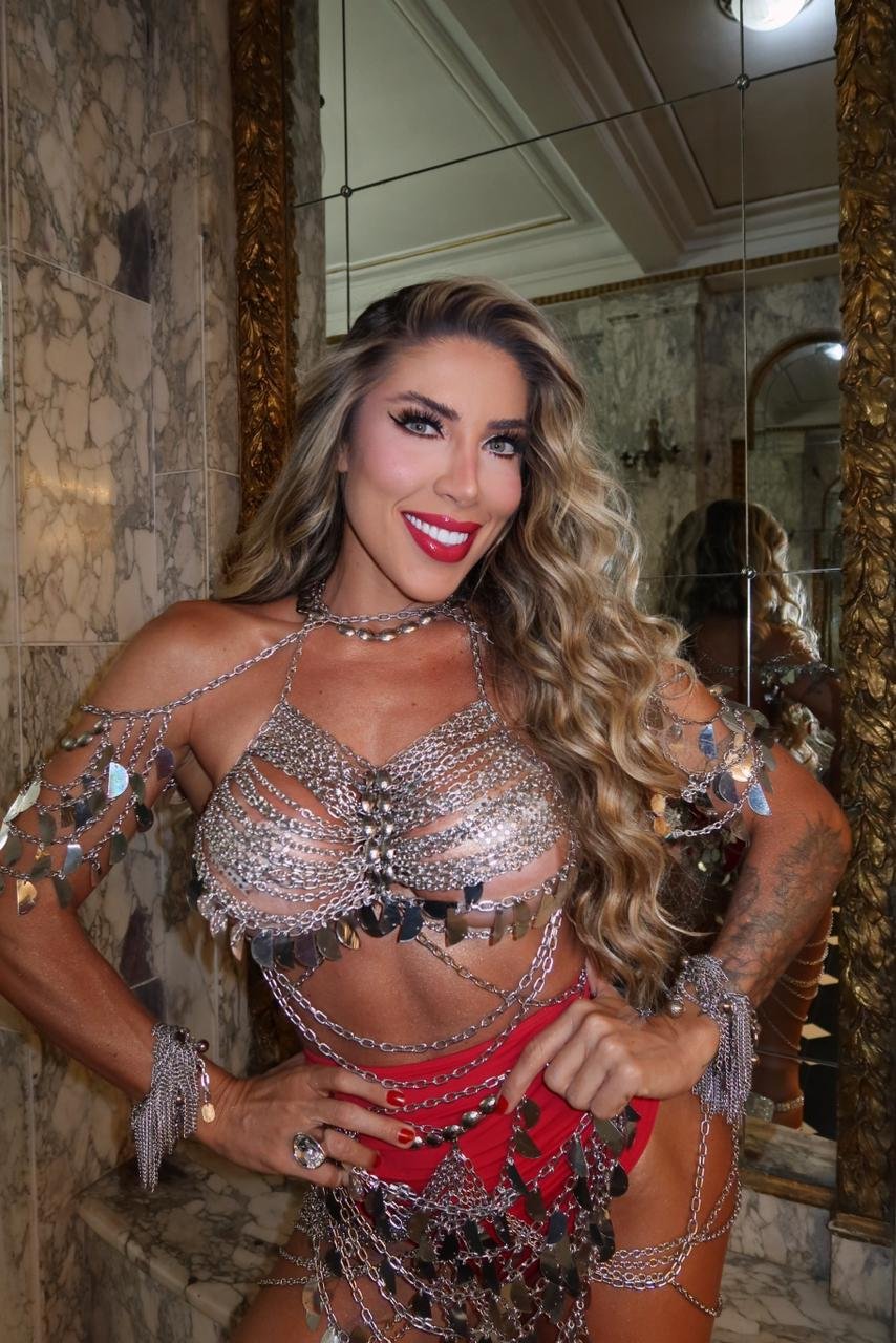 Tati Minerato inicia ensaios da Grande Rio para Carnaval 2026