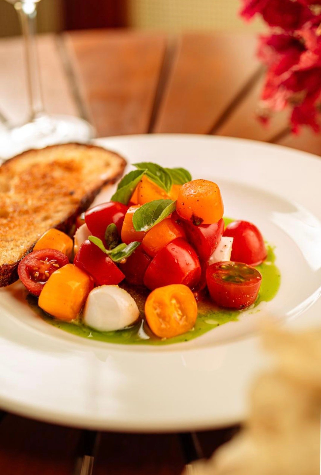Flor da Lagoa lança menu de verão na Praia dos Amores