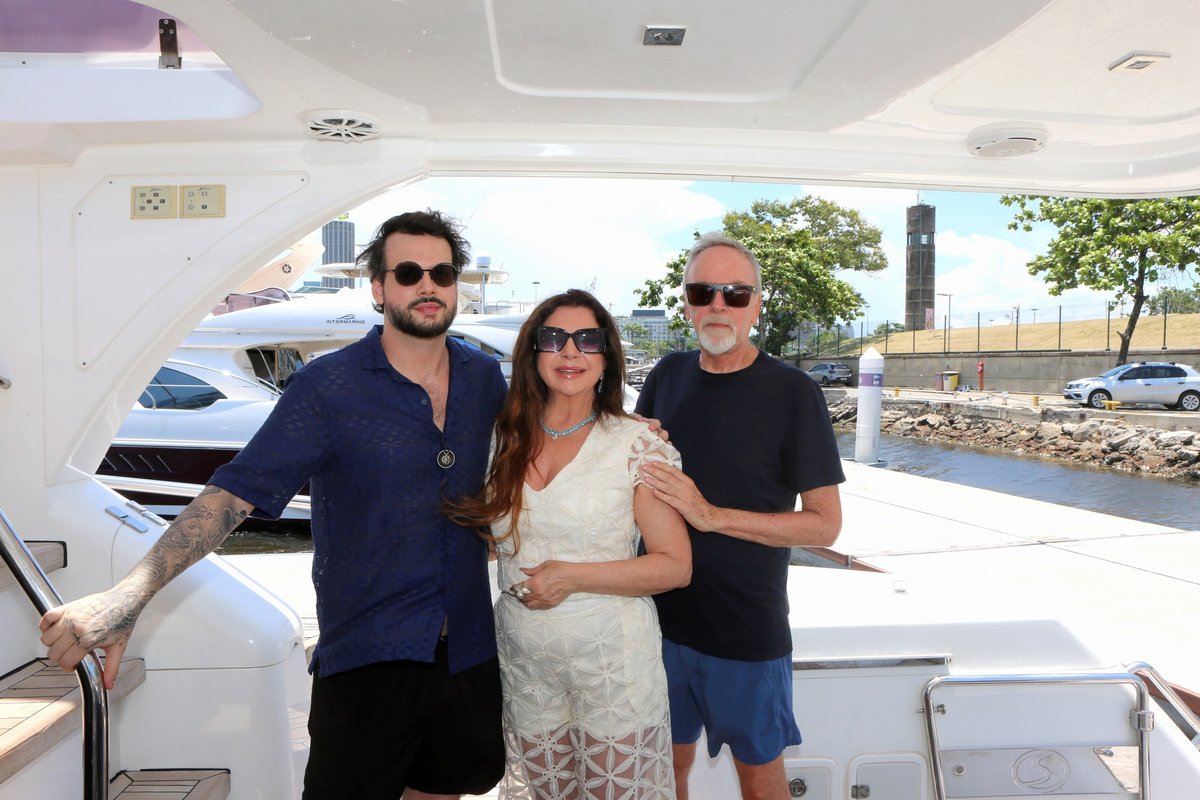 Kristhel celebra novo ciclo no Al Mare com símbolo da pérola