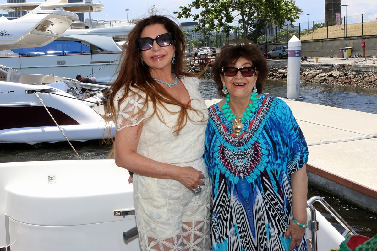 Kristhel celebra novo ciclo no Al Mare com símbolo da pérola