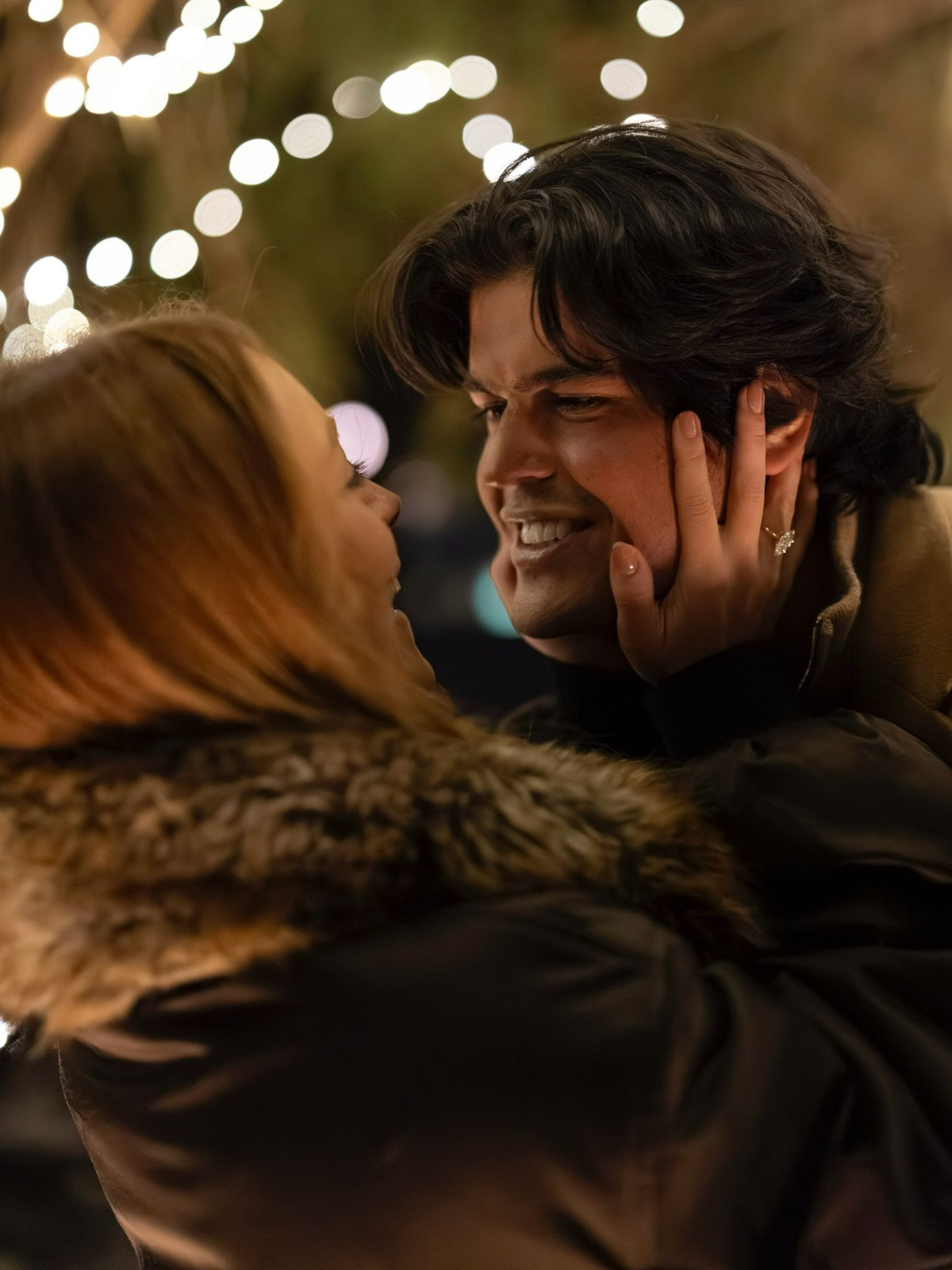 Maria Braz fica noiva durante viagem em família à Suíça