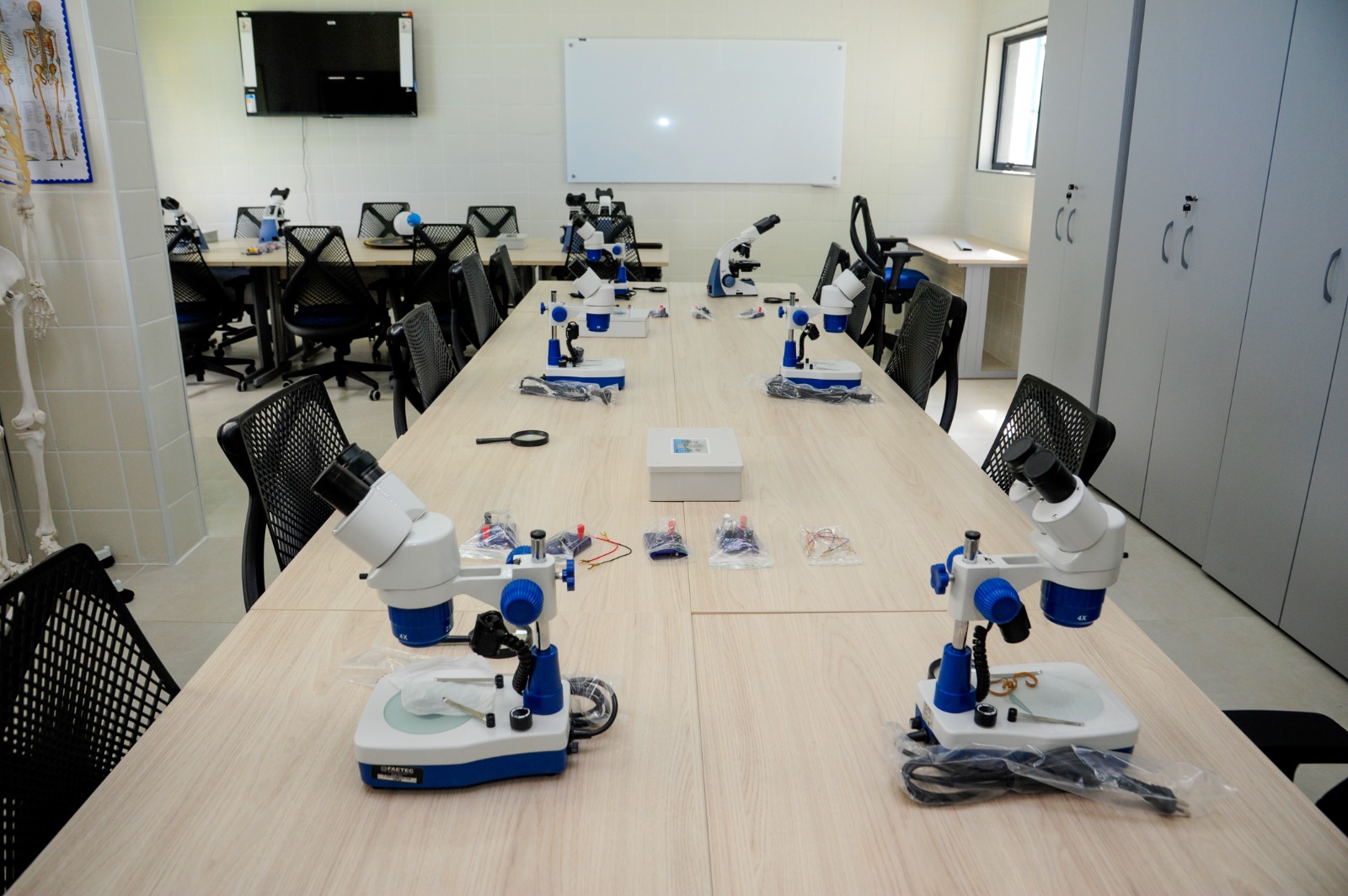 Faetec inaugura laboratório Intramuros em Niterói