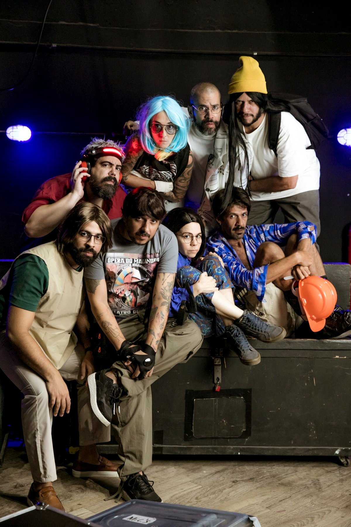 CÃO une Clowns e Magiluth no CCBB Rio