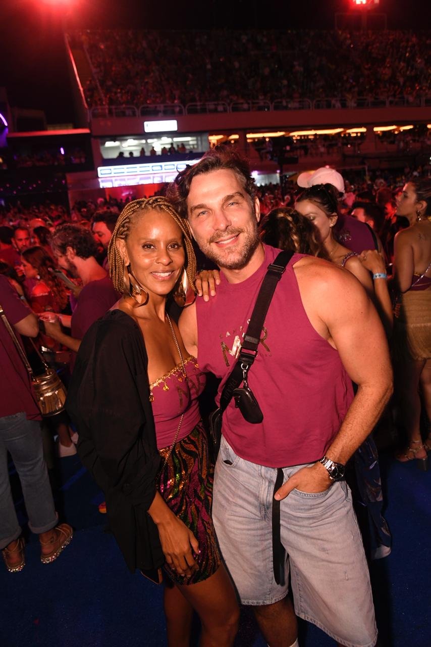 Camarote Mar reúne estrelas na Sapucaí em noite do Grupo Especial