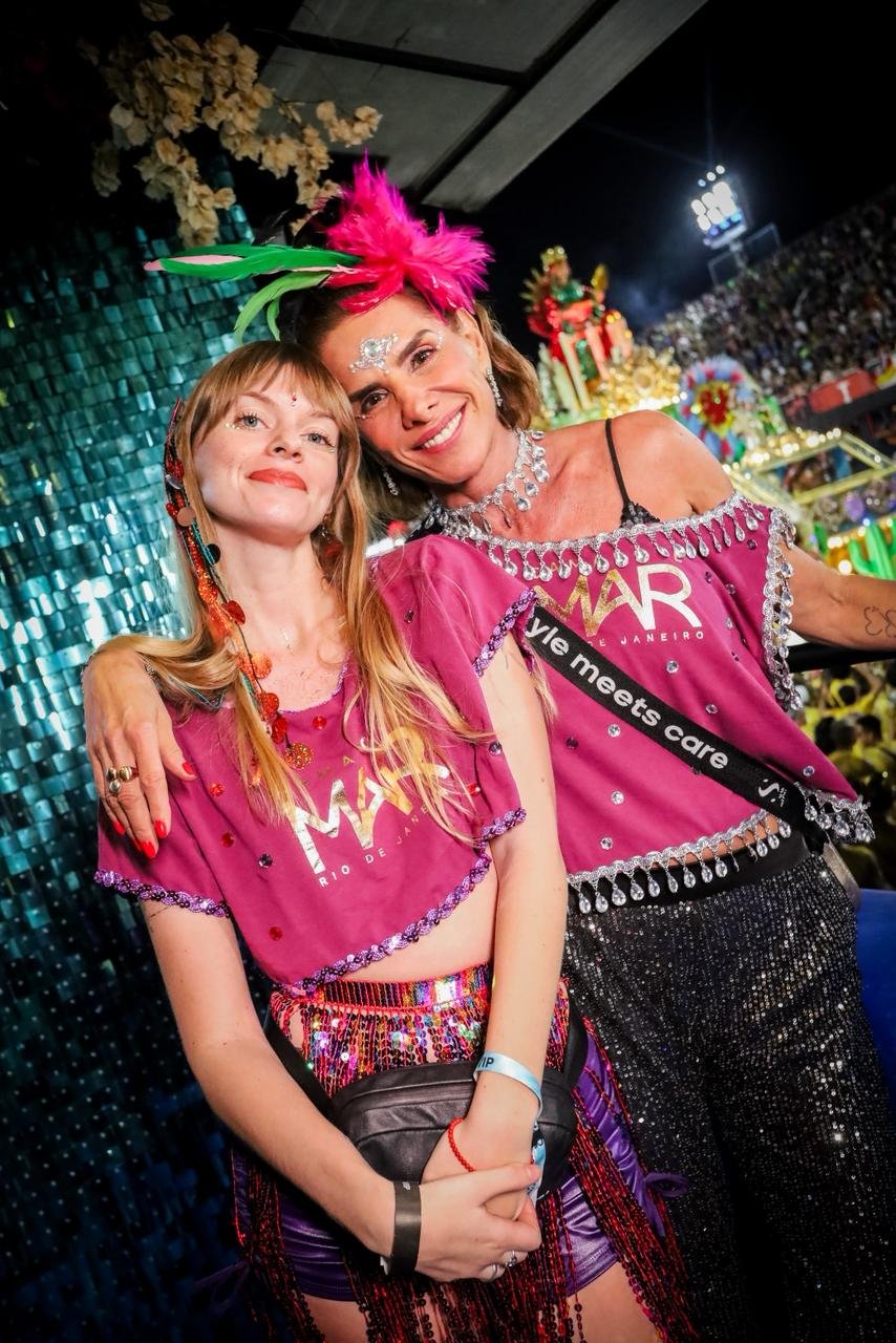 Camarote Mar reúne estrelas na Sapucaí em noite do Grupo Especial