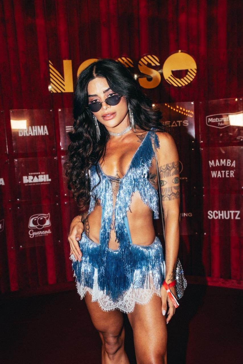 Estrelas lotam o NOSSO na primeira noite do Grupo Especial