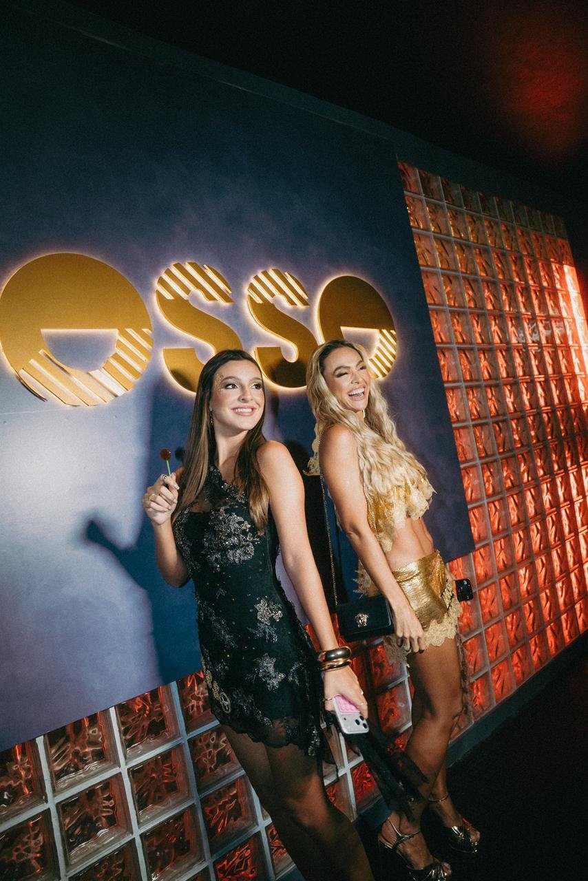 Estrelas lotam o NOSSO na primeira noite do Grupo Especial