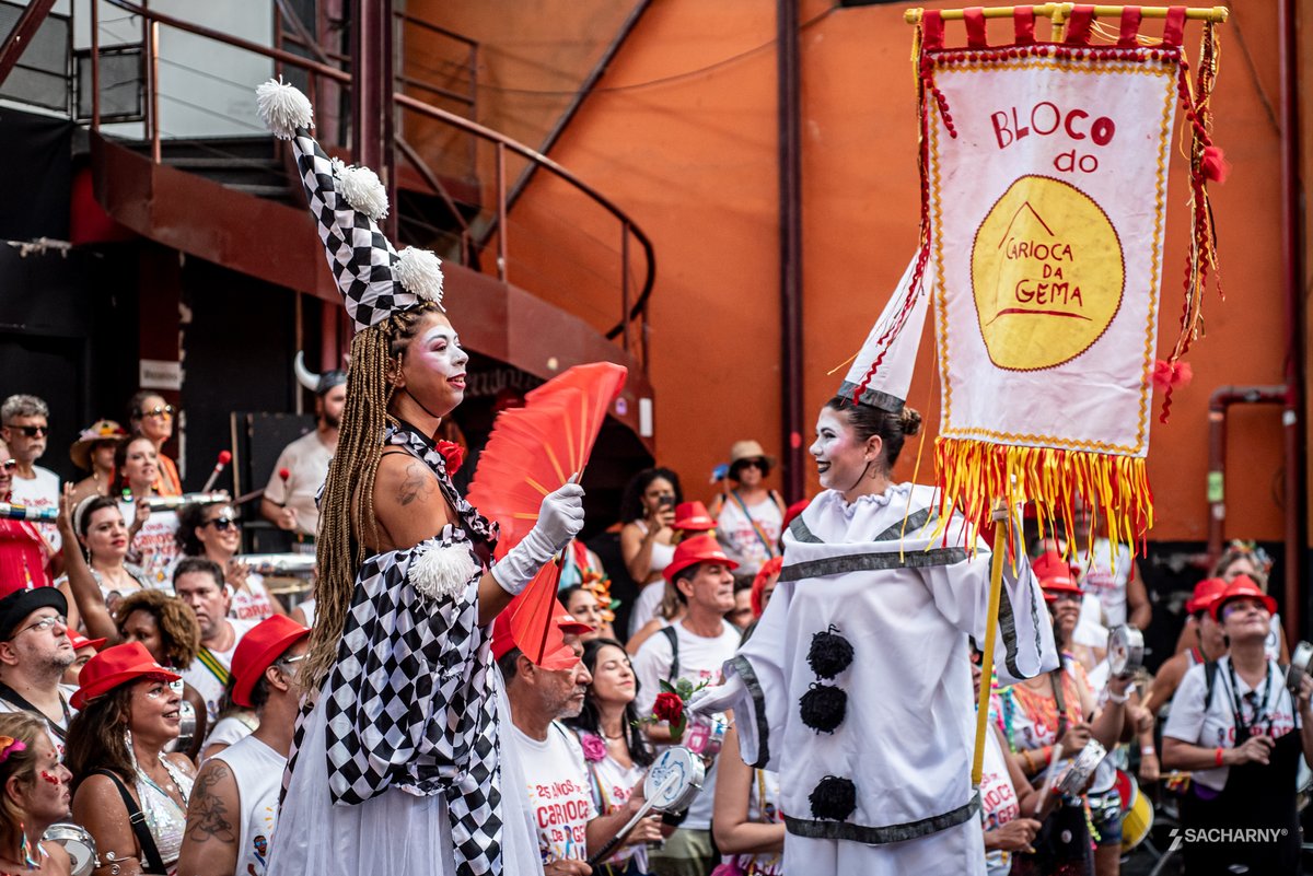 Carioca da Gema desfila nos Arcos da Lapa dia 14
