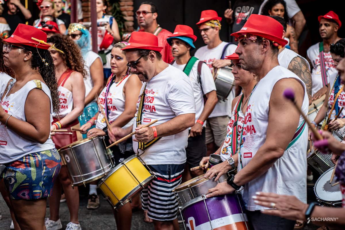 Carioca da Gema desfila nos Arcos da Lapa dia 14