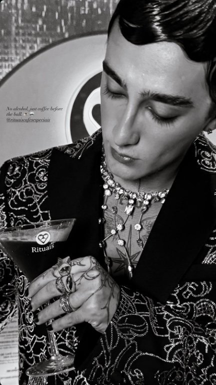 Baile da Vogue 2026: 14 looks se destacam no Copacabana Palace