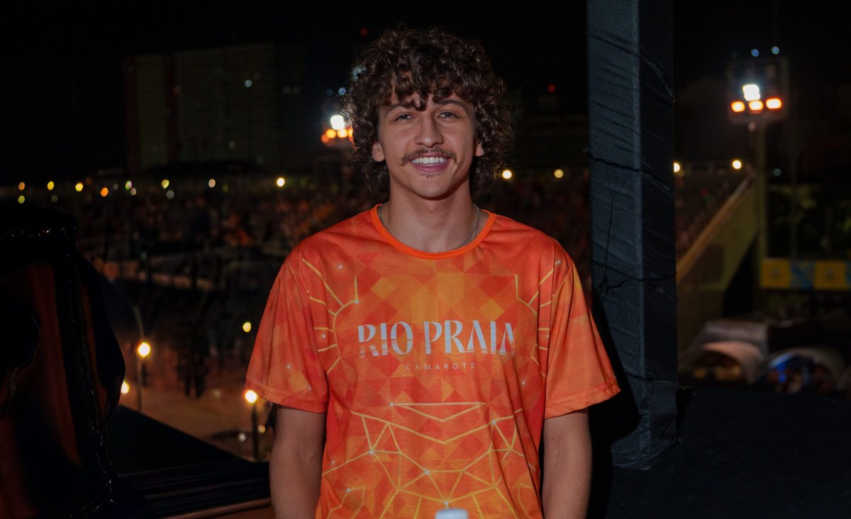 Thiago Martins agita Carnaval 2026 no Camarote Rio Praia