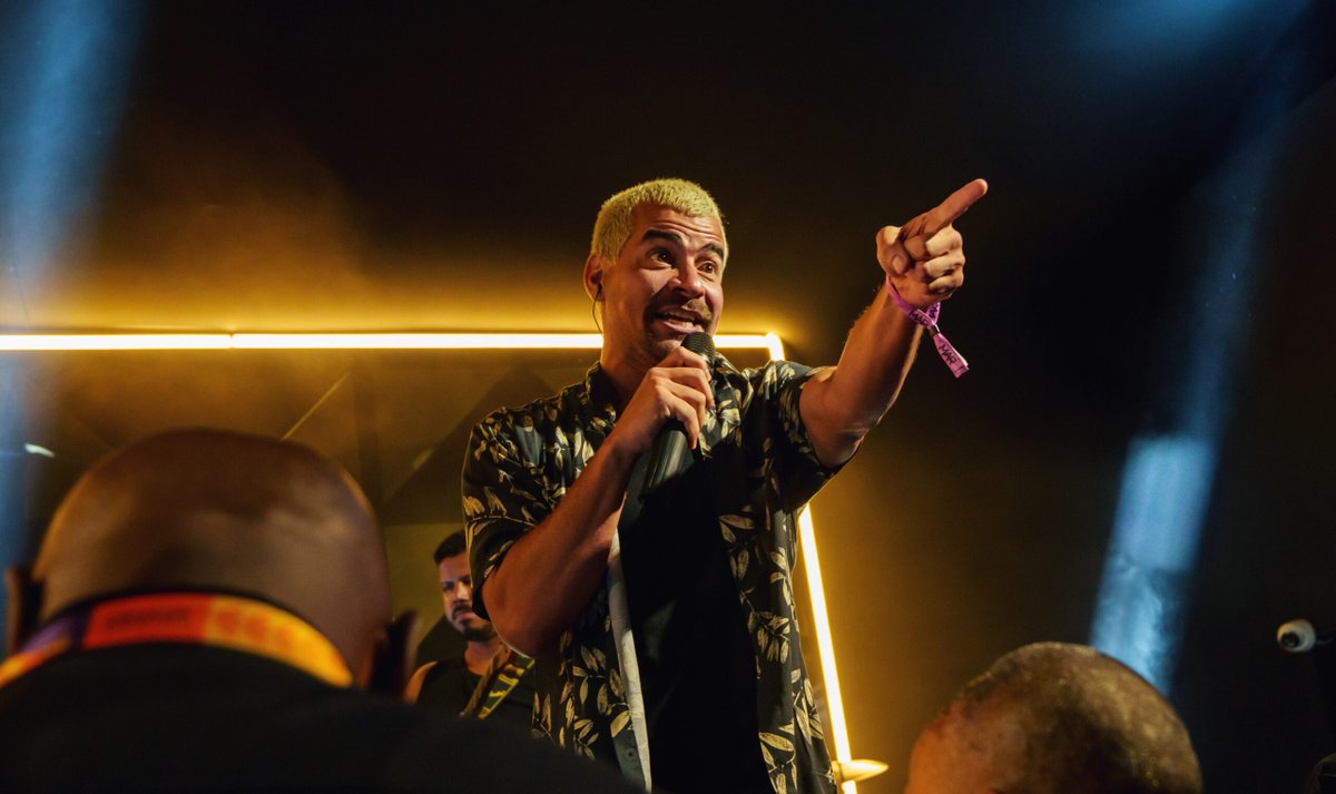 Thiago Martins agita Carnaval 2026 no Camarote Rio Praia