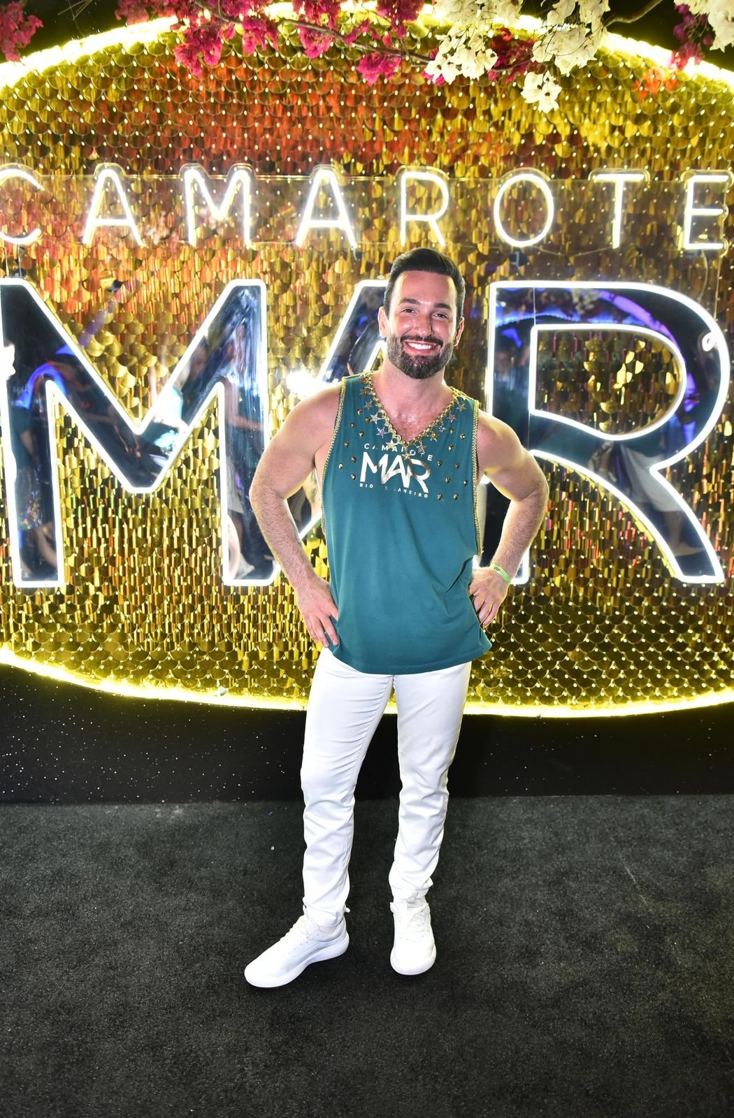 Camarote Mar brilha com Tatau, Belo e desfile de estrelas na Sapucaí