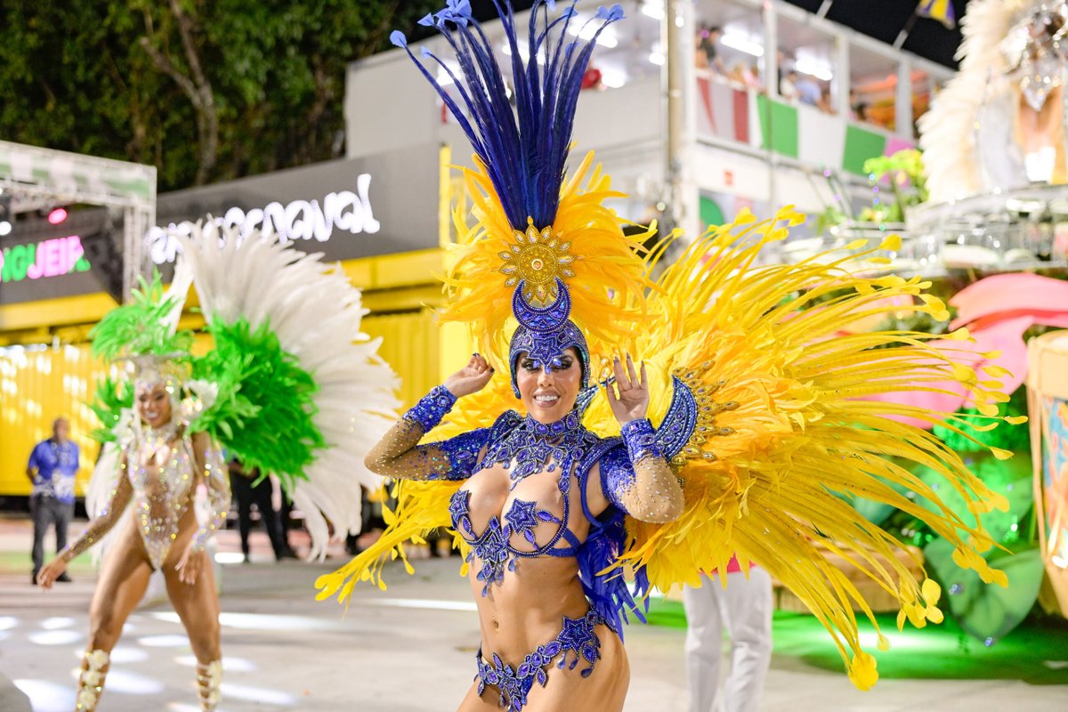 Taís Ibarra celebra estreia pela Mangueira e se prepara para Noite das Campeãs