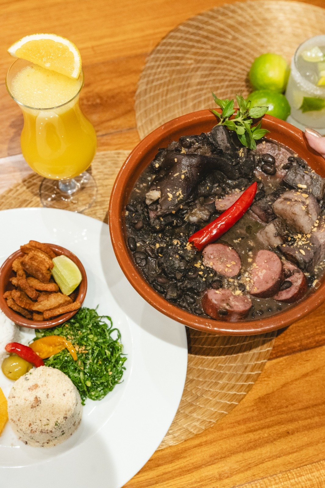 Lagune Barra Hotel realiza Feijoada de Carnaval com lazer e gastronomia