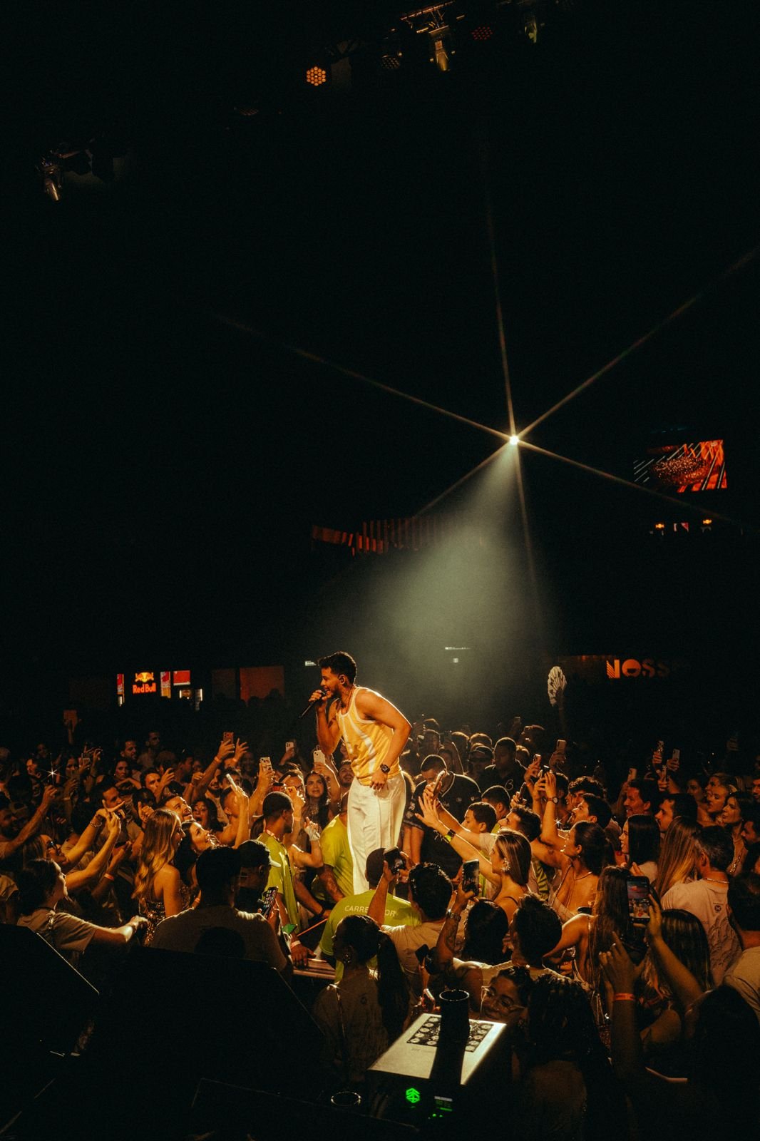 Luísa Sonza e Felipe Amorim animam o NOSSO CAMAROTE