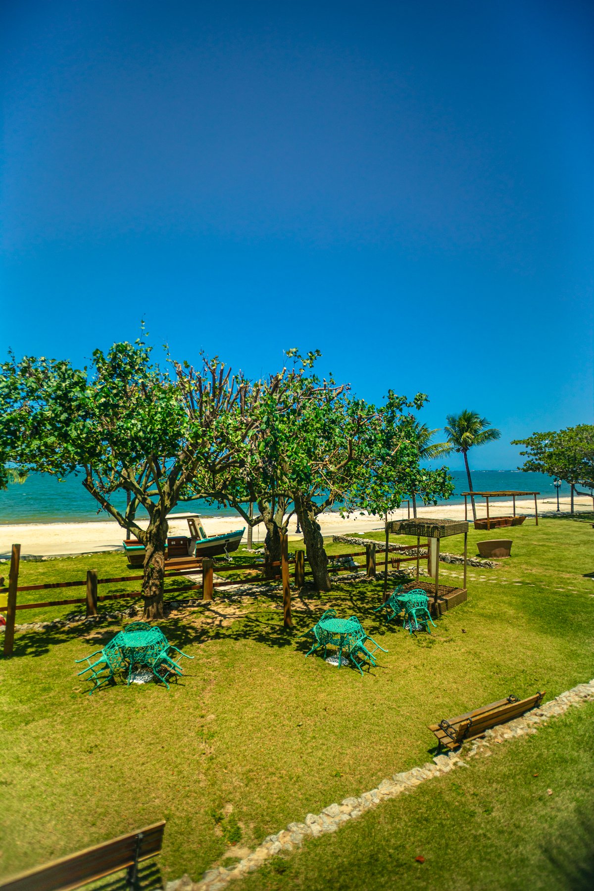 Flor da Lagoa celebra Carnaval com sunset e DJ em Araruama