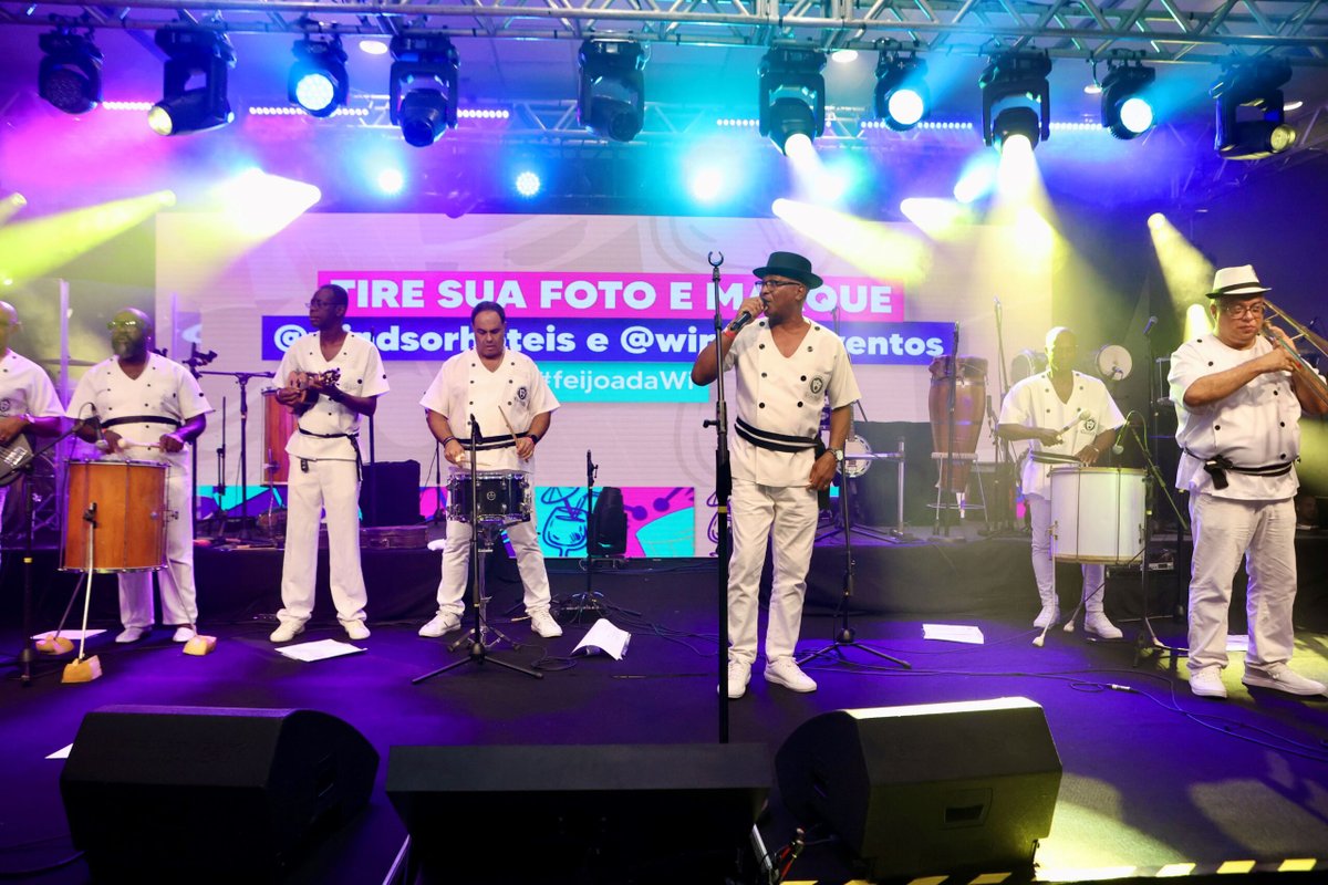 Diogo Nogueira agita Feijoada Carnavalesca da Rede Windsor Hoteis