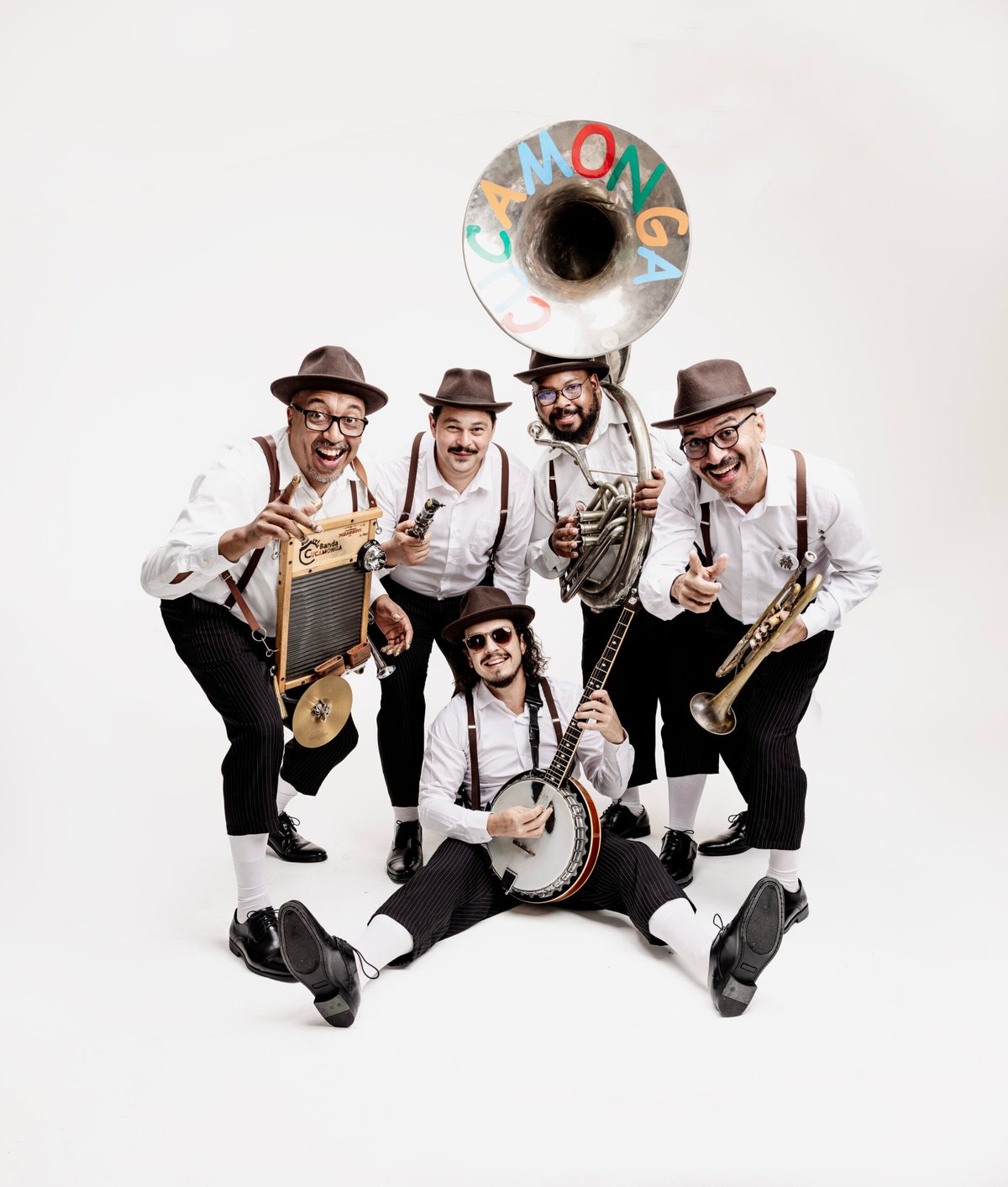 Cucamonga lança álbum que une Dixieland e ritmos do Brasil