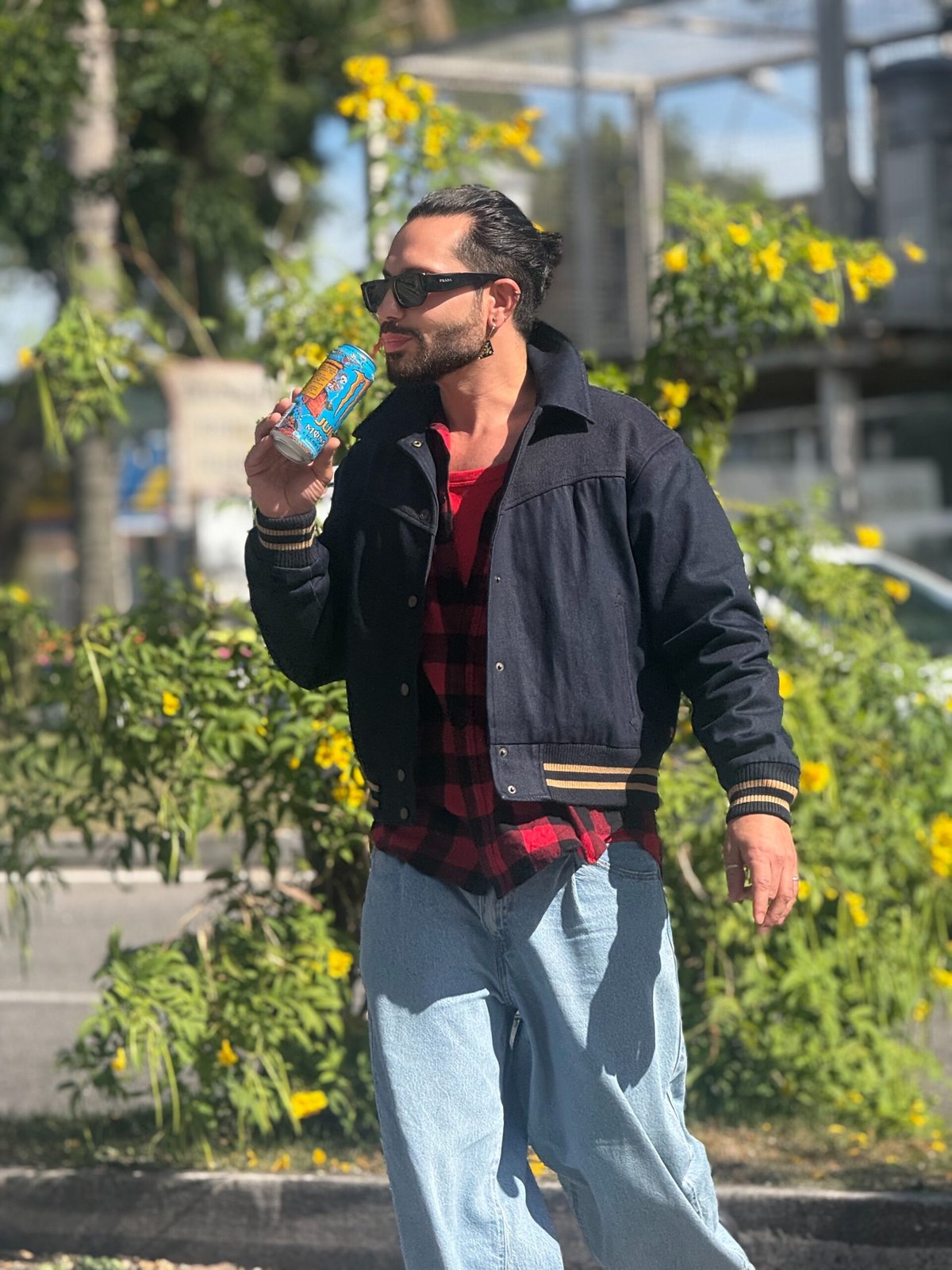 Davì Àlvarêz consolida fase entre arte, sobriedade e impacto social