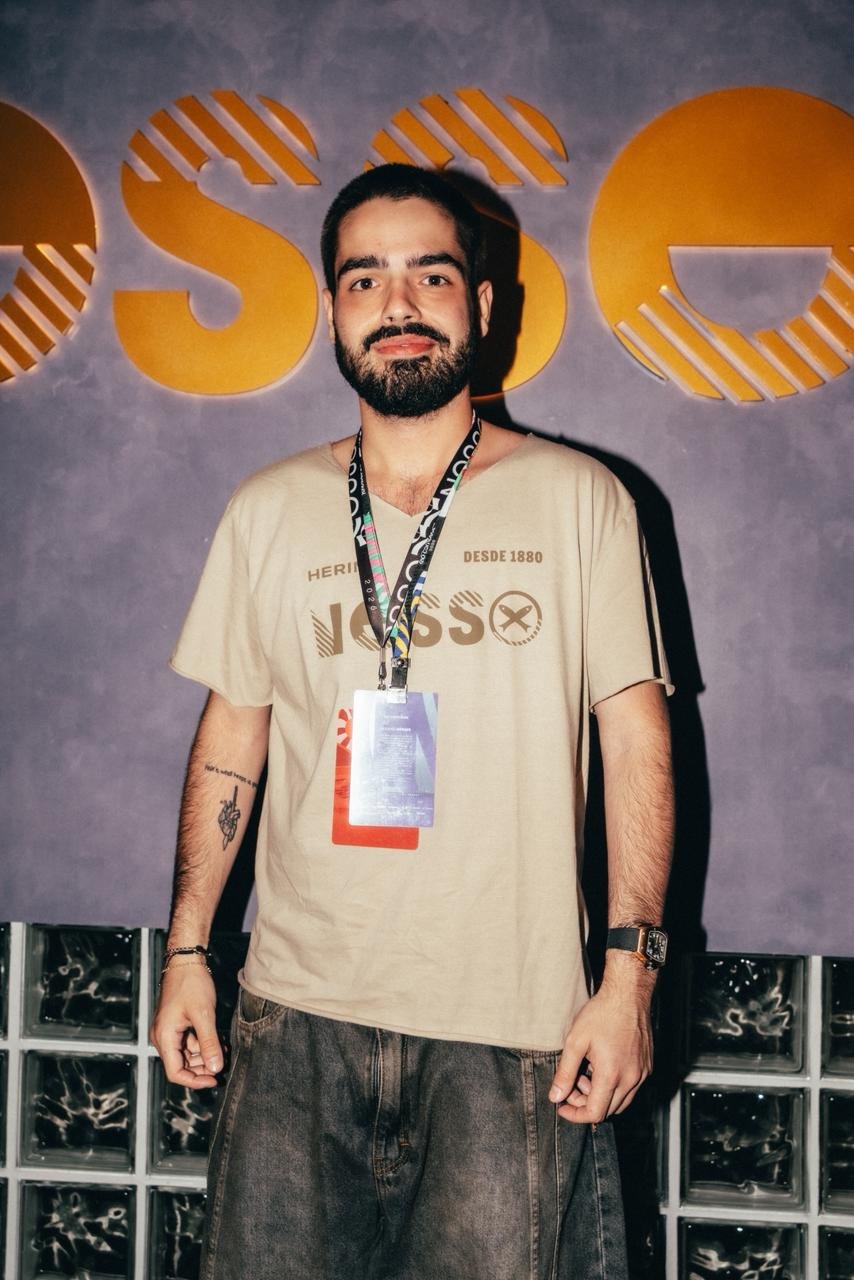 João Silva e estrelas marcam presença no NOSSO CAMAROTE