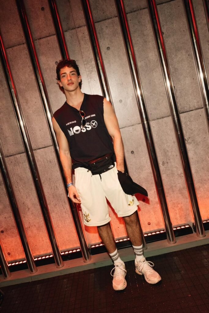 Manu Rios marca presença no NOSSO em sua estreia no Carnaval do Rio