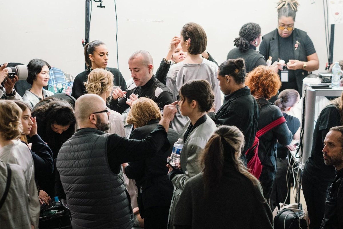 Marcello Costa leva beleza minimalista à New York Fashion Week