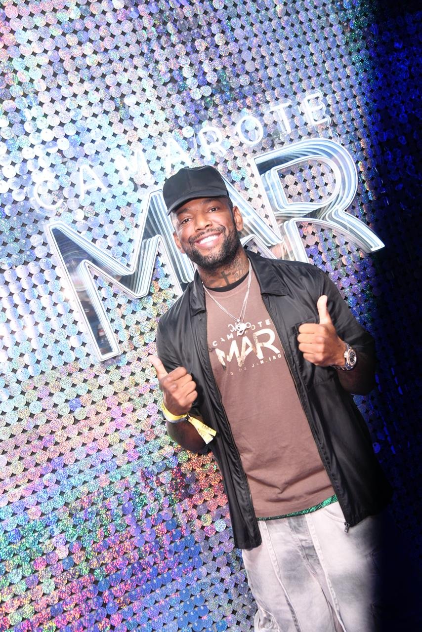 Camarote Mar brilha com Dilsinho e estrelas na Sapucaí