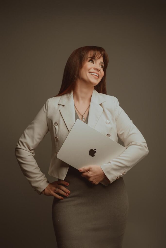 Mulheres que movem os bastidores da música brasileira