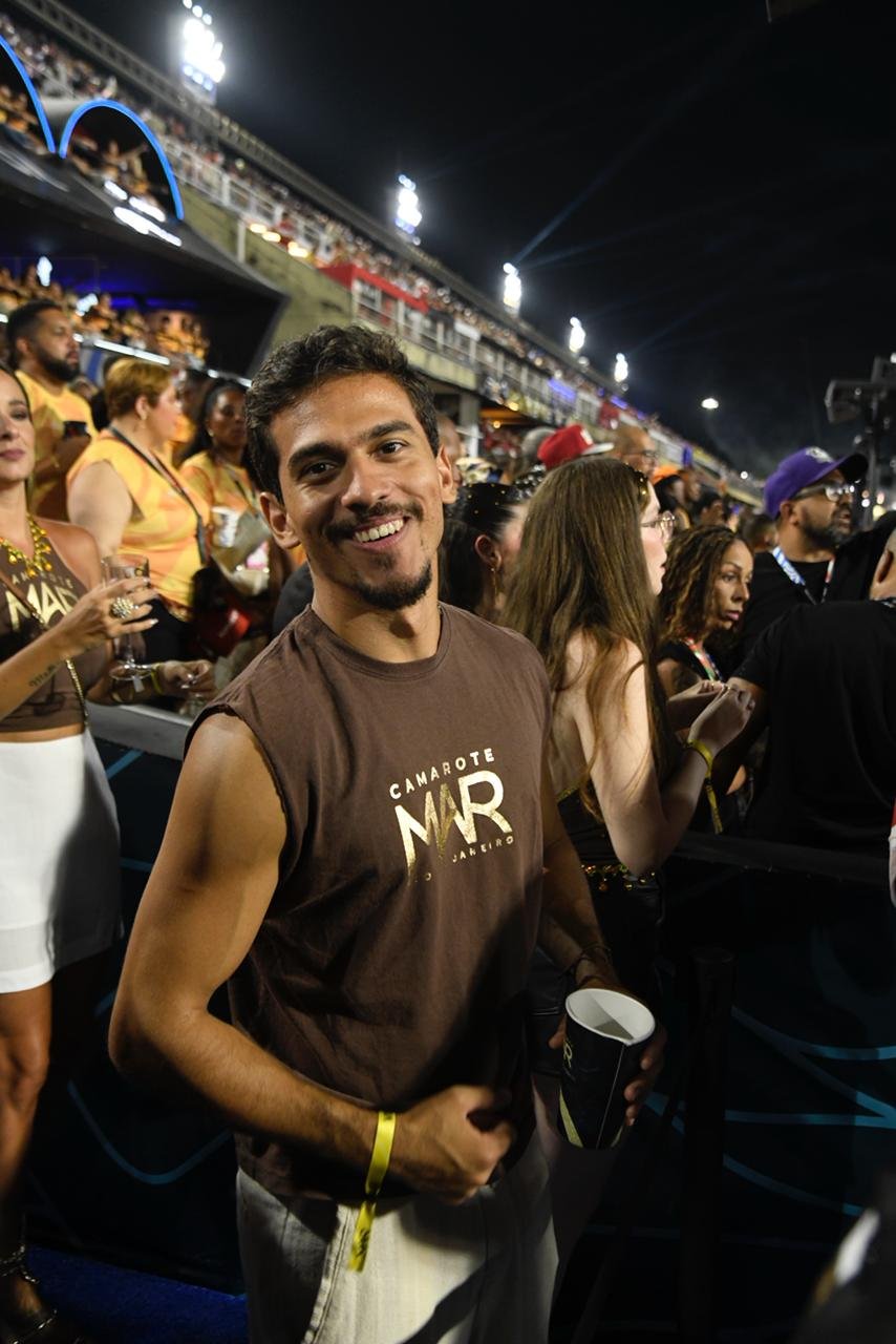 Camarote Mar brilha com Dilsinho e estrelas na Sapucaí