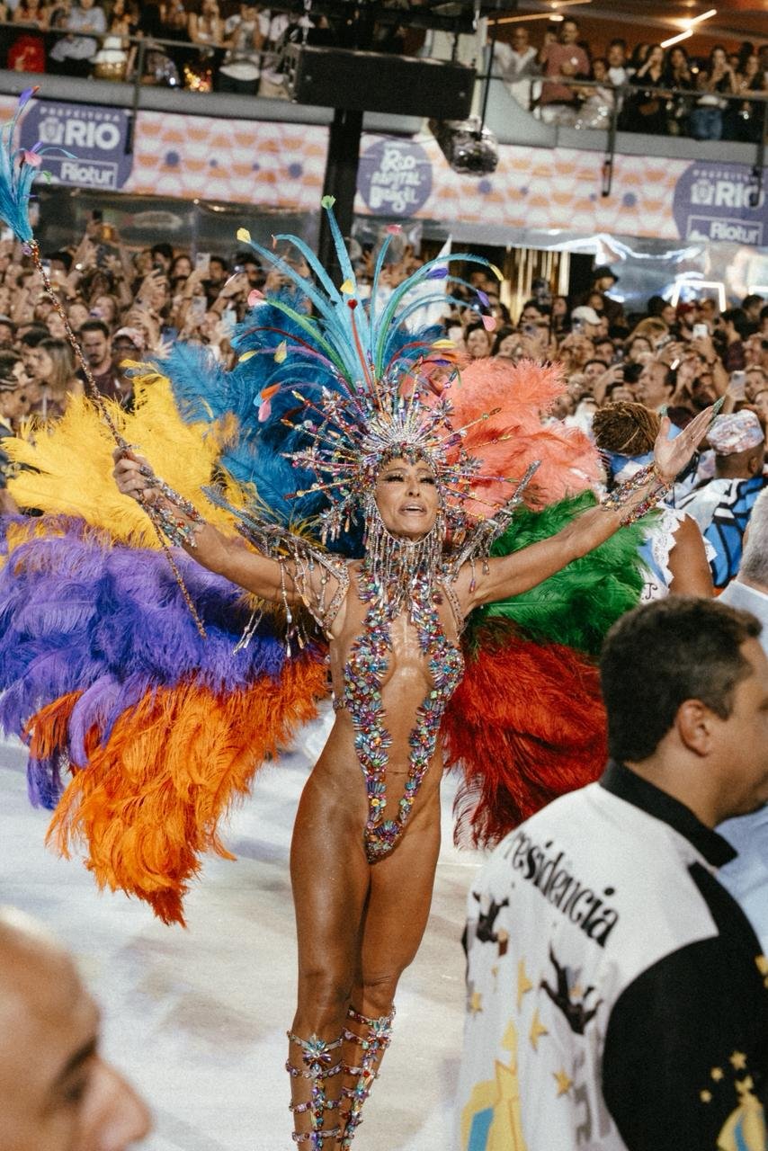 Ne-Yo prestigia Carnaval do Rio a convite do Nosso Camarote