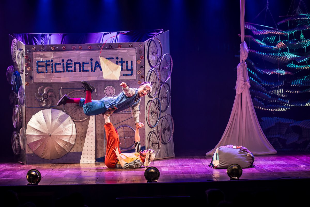 Peça infantil sobre saúde mental faz últimas sessões na Gávea