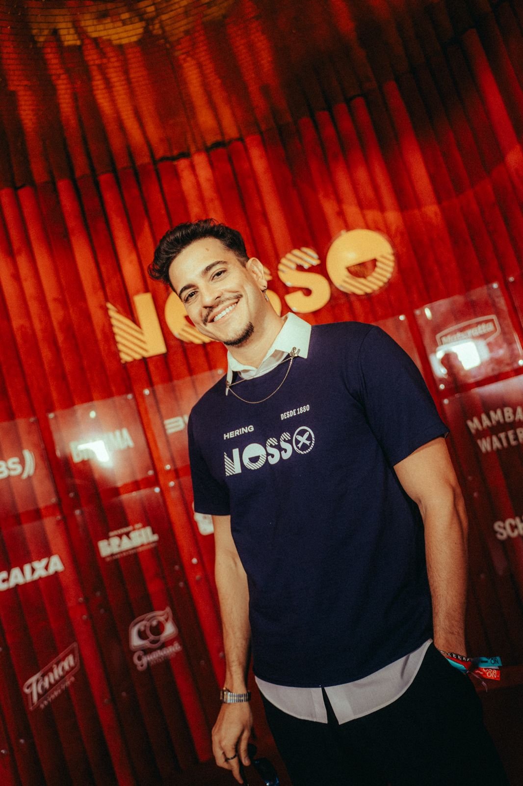 Estrelas lotam o NOSSO na primeira noite do Grupo Especial