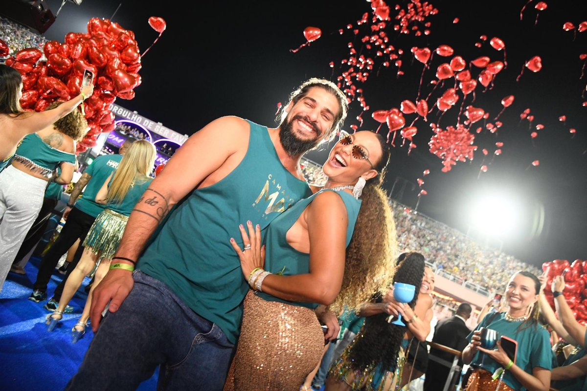 Camarote Mar brilha com Tatau, Belo e desfile de estrelas na Sapucaí