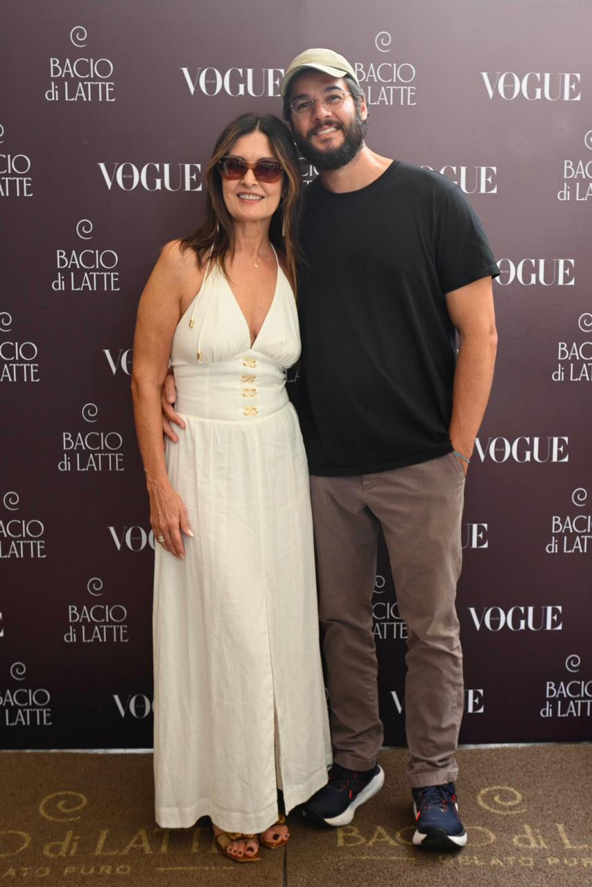 Credenciamento do Baile da Vogue reúne famosos em SP e no Rio