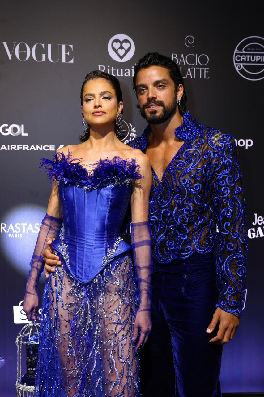 Baile da Vogue 2026 reúne 1.600 famosos no Copacabana Palace
