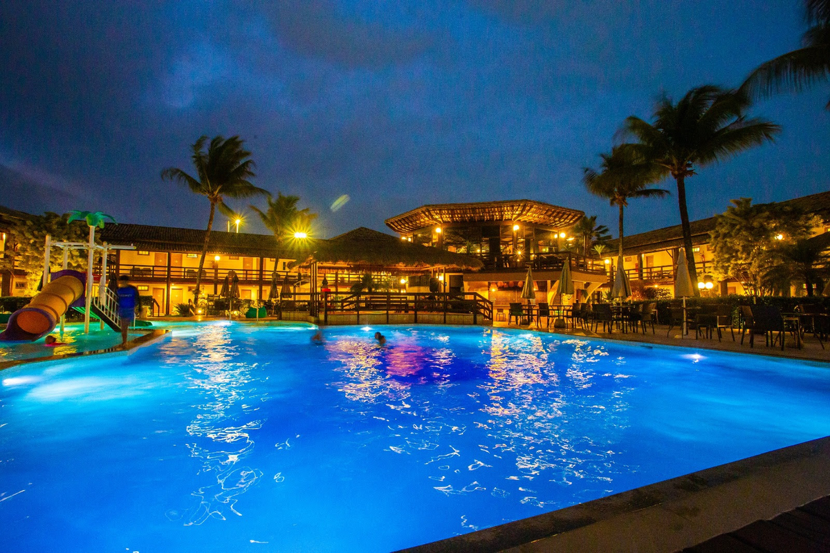 Hotéis Vilarejo transformam o verão em festa temática