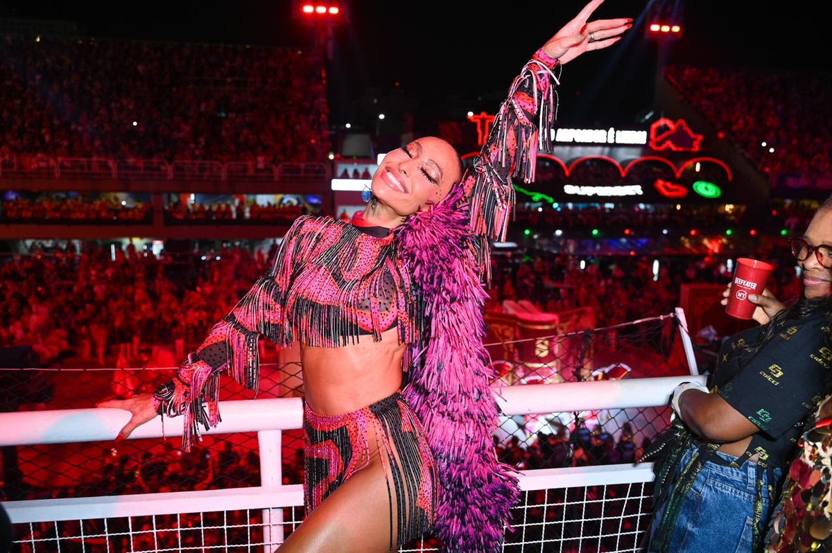 Paolla Oliveira prestigia Grande Rio e celebra nova fase no Camarote Nº1