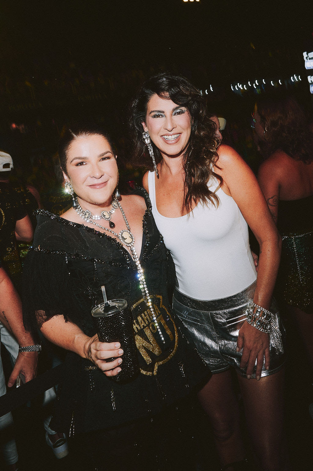 Paolla Oliveira prestigia Grande Rio e celebra nova fase no Camarote Nº1