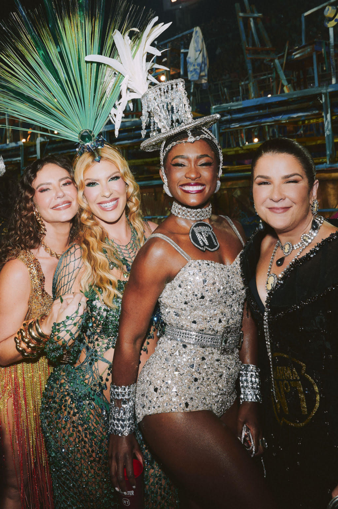 Sabrina Sato e Paolla Oliveira brilham na 3ª noite do Camarote Nº1