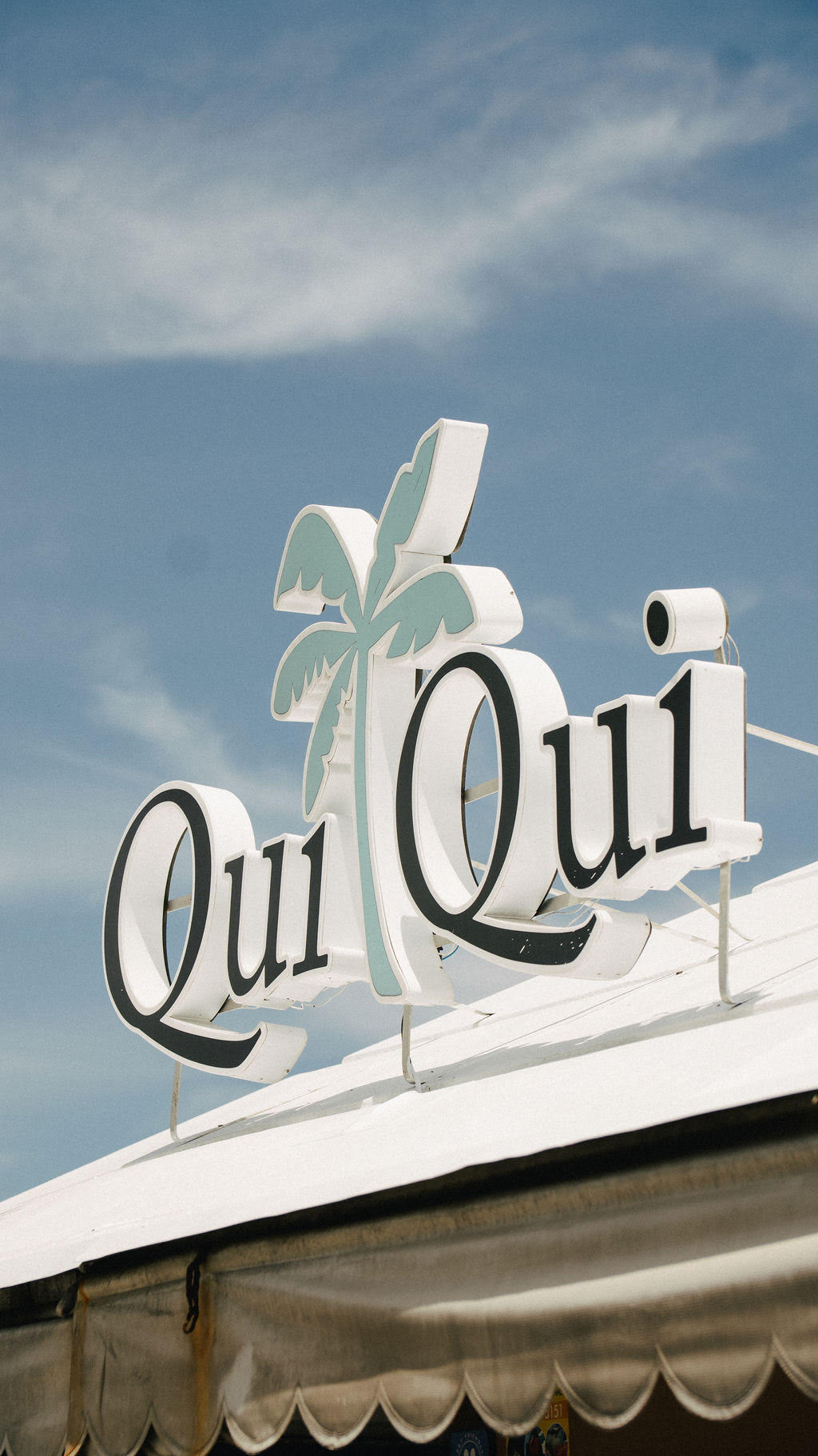 QuiQui Sunset leva seis shows ao pôr do sol em São Conrado