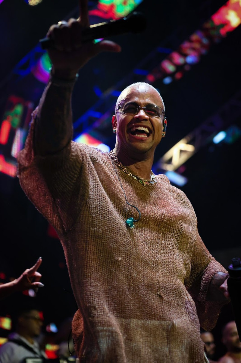 Camarote Club encerra Carnaval 2026 com Léo Santana e Sorriso Maroto