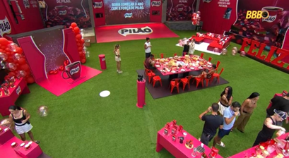 Pilão estreia no BBB 26 com café da manhã especial e dinâmica de Ano Novo