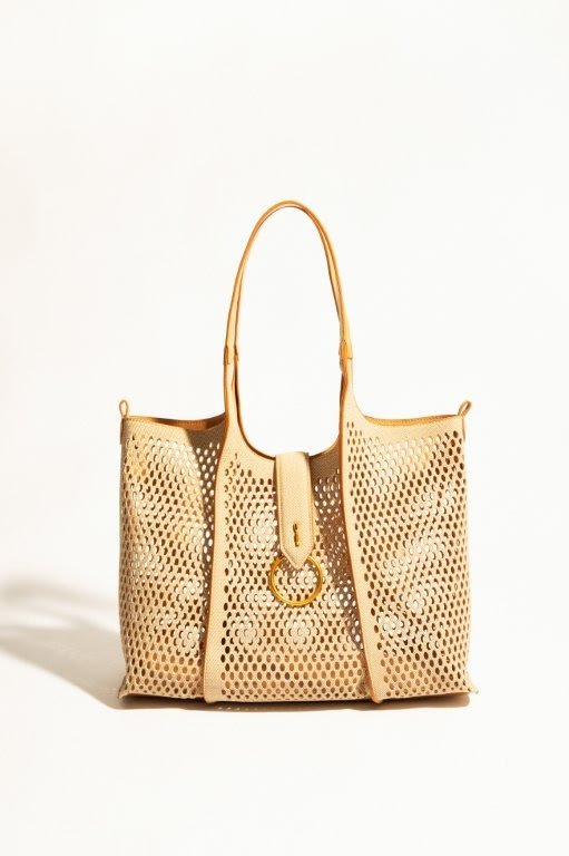 Santa Lolla retorna ao Carnaval de Trancoso com ação no Aeroporto Terravista