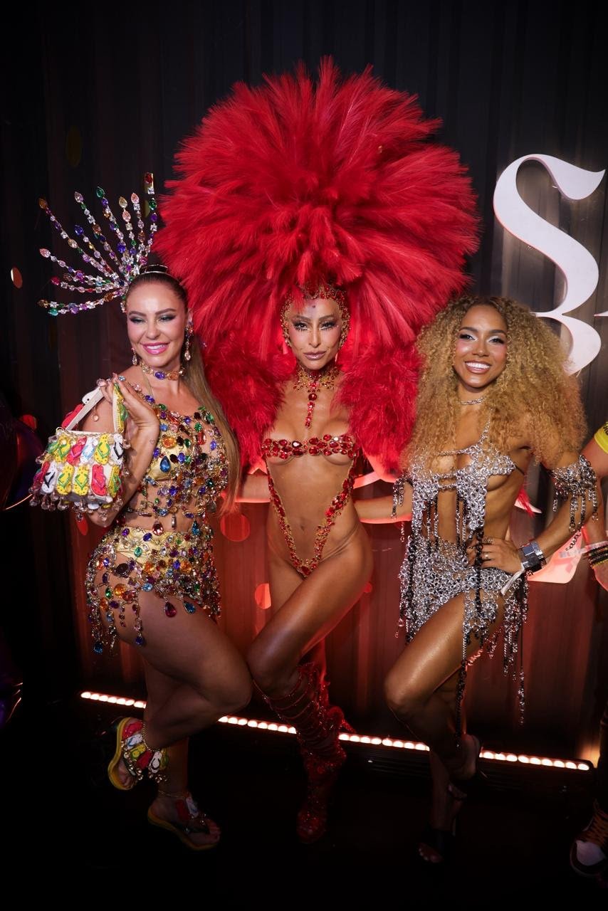 Ricky Martin, Ronaldo e Sabrina Sato brilham na 1ª noite do Camarote Nº1