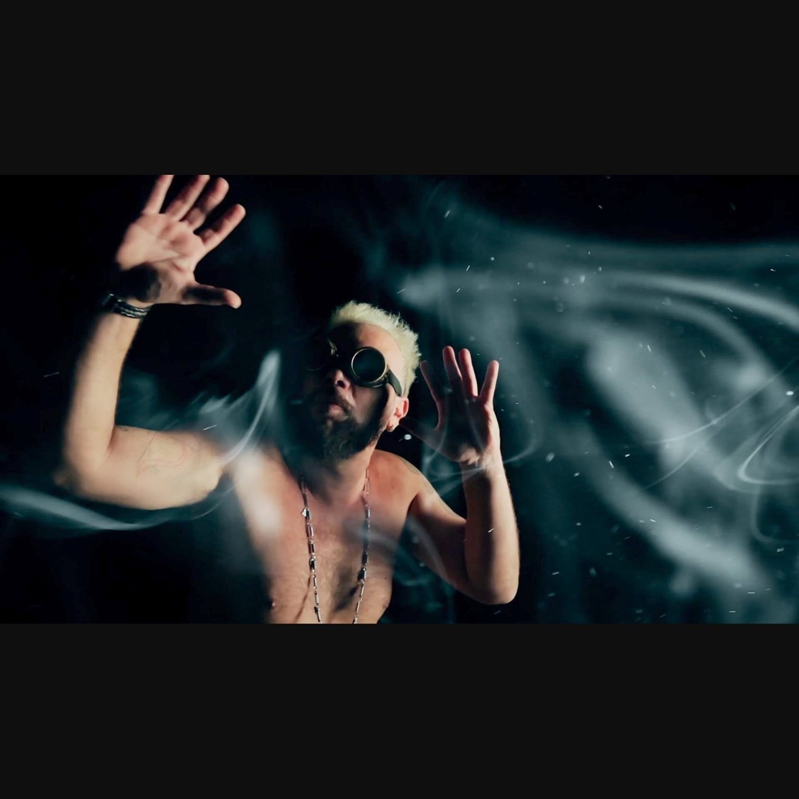 Esdras Bedai homenageia Manguebeat em Botafogo