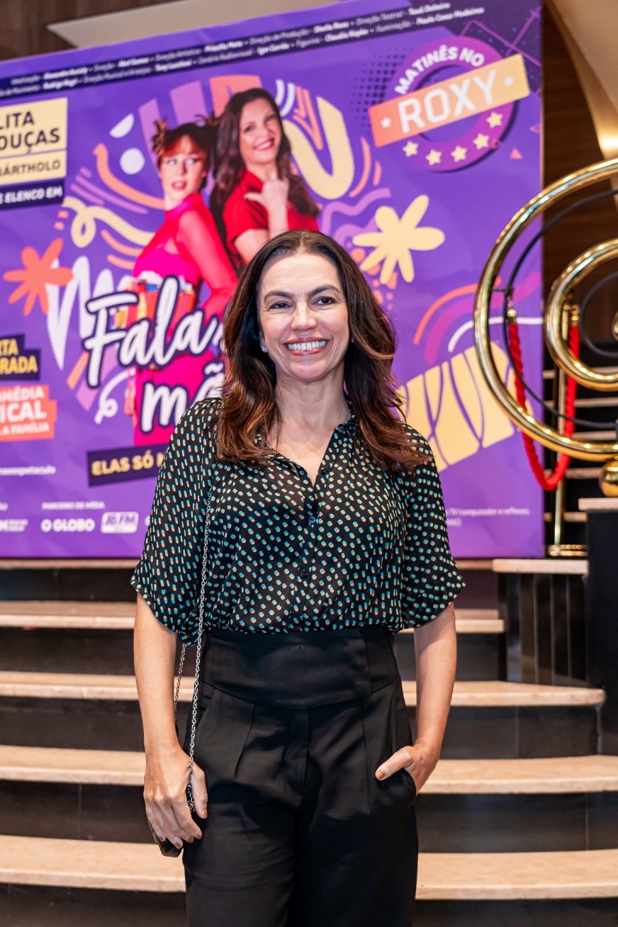 Roxy celebra sucesso de 'Fala Sério, Mãe!' em Copacabana
